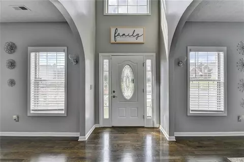 7894 Chadwick Ln, Riverdale, GA 30274