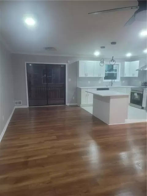 7250 Connell Rd, Fairburn, GA 30213 photo 6