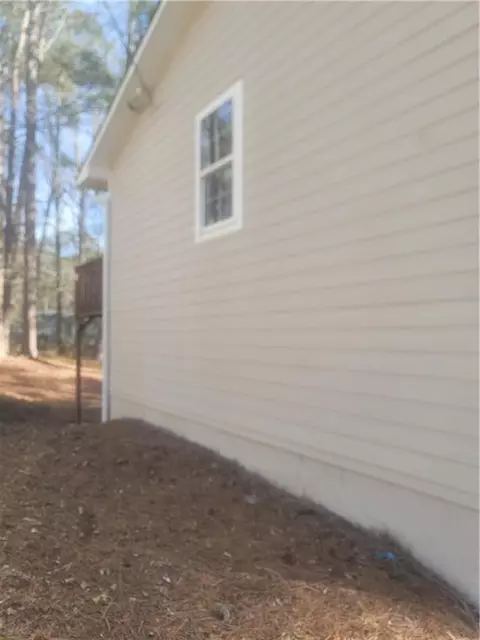 7250 Connell Rd, Fairburn, GA 30213 photo 2