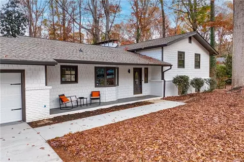 1606 E Nancy Creek Dr, Atlanta, GA 30319