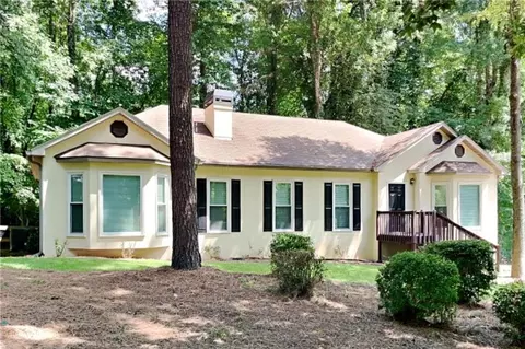 45 Foxtail Ln, Acworth, GA 30101