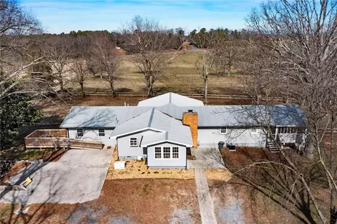 1813 Boone Ford Rd SE, Calhoun, GA 30701