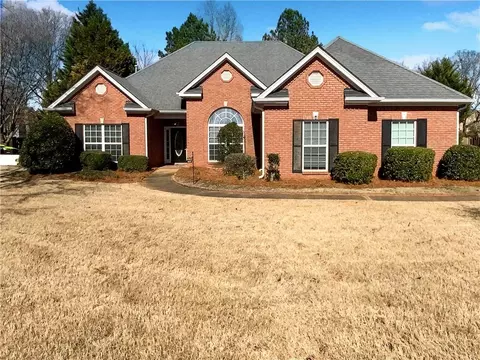 457 Glouchester Dr, Locust Grove, GA 30248