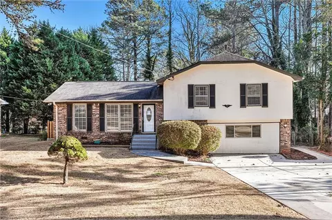 6109 Mincey Rd, Stone Mountain, GA 30087