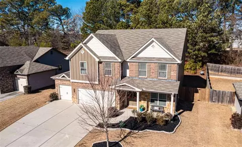 1334 Slate Bend Dr, Dacula, GA 30019
