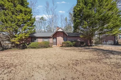 6309 S Summers Cir, Douglasville, GA 30135