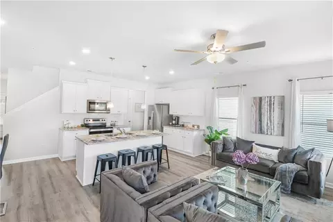 11746 Chatham Dr, Hampton, GA 30228 photo 9