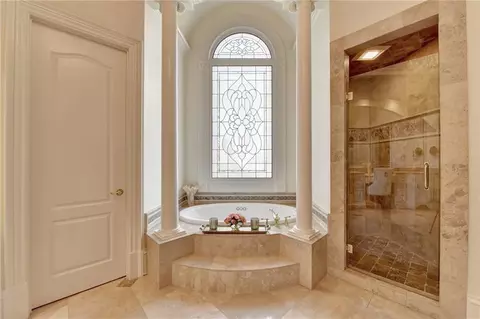 Bath - 8225 Royal Troon Dr, Duluth, GA 30097 photo 4 of 11