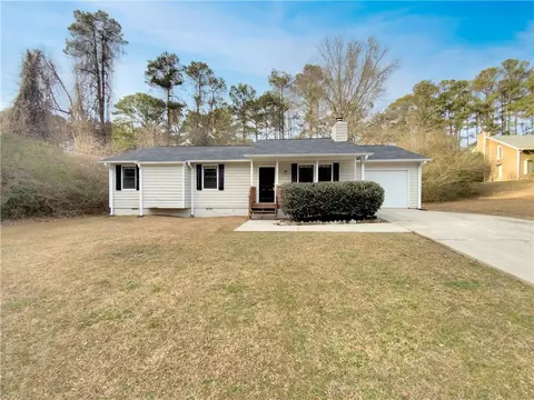 6198 Radford Dr, Riverdale, GA 30296