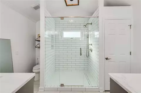 Bath - 2970 Surrey Ln, Chamblee, GA 30341 photo 1 of 5
