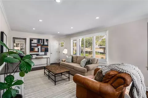 Living - 2970 Surrey Ln, Chamblee, GA 30341 photo 2 of 4
