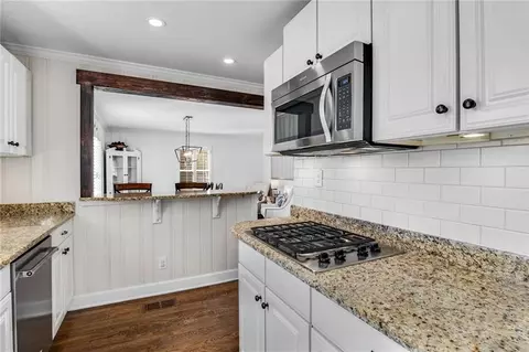 Kitchen - 2970 Surrey Ln, Chamblee, GA 30341 photo 5 of 6