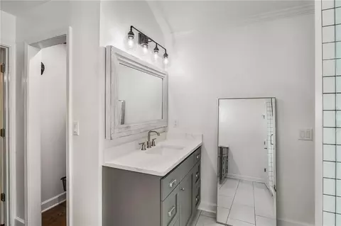 Bath - 2970 Surrey Ln, Chamblee, GA 30341 photo 4 of 5