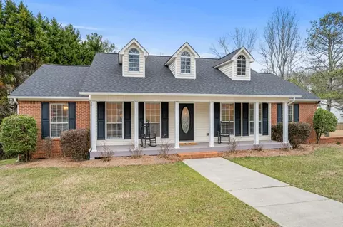 107 Chase Ct, Calhoun, GA 30701