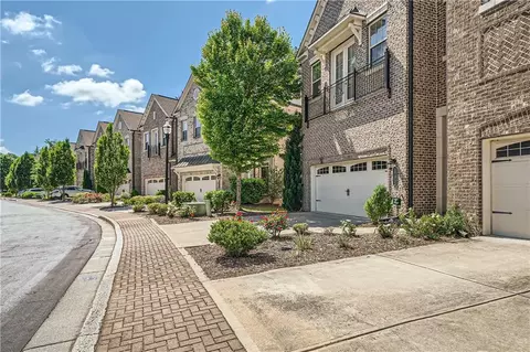 1761 Stephanie Trl NE, Atlanta, GA 30329