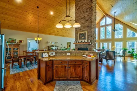 Kitchen - 741 Scenic Dr, Toccoa, GA 30577 photo 1 of 4
