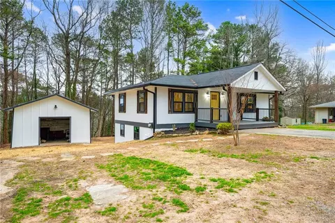 62 Valley View Dr, Cartersville, GA 30120