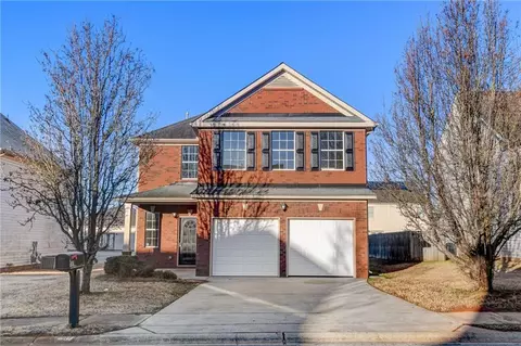 1915 Sawgrass Dr, Hampton, GA 30228
