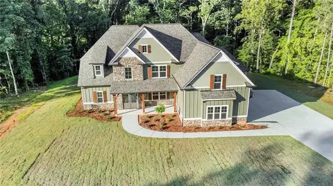 110 Gwendolyn Ct, Carrollton, GA 30117