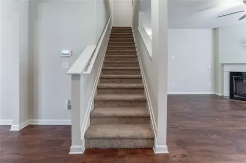 Entry Way - 1987 Roxey Ln, Winder, GA 30680 photo 3 of 3
