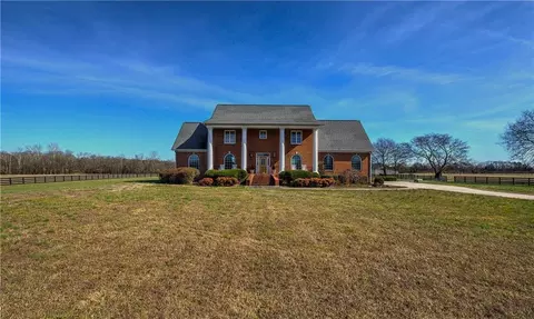 1363 Owens Gin Rd NE, Calhoun, GA 30701
