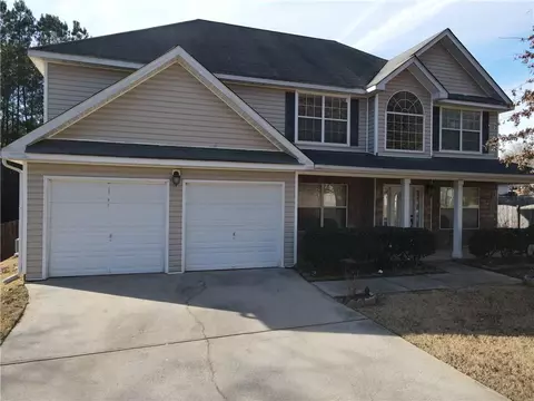 5762 Blacktop Ct, Fairburn, GA 30213