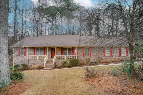 2663 Apache Ln SW, Lilburn, GA 30047