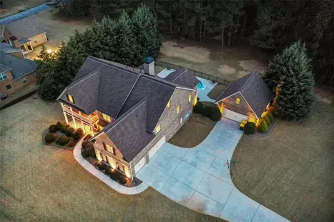 31 Ranan Ln, Newnan, GA 30263