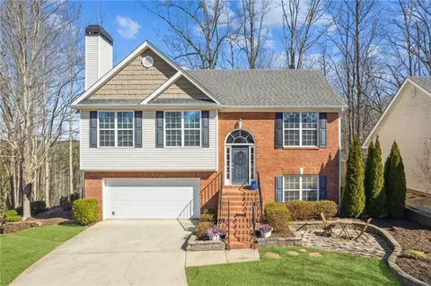 2181 Wildcat Cliffs Ln, Lawrenceville, GA 30043
