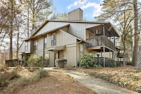 205 Cumberland Ct SE, Smyrna, GA 30080
