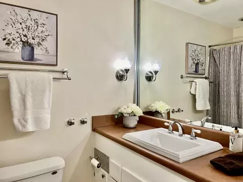 Bath - 4172 N Shallowford Rd, Chamblee, GA 30341 photo 4 of 4