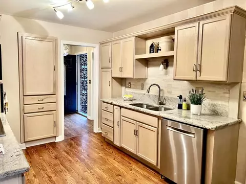 Kitchen - 4172 N Shallowford Rd, Chamblee, GA 30341 photo 1 of 2
