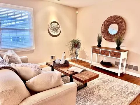 Living - 4172 N Shallowford Rd, Chamblee, GA 30341 photo 1 of 2