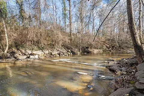 View/Area - 4162 D Youville Trce, Chamblee, GA 30341 photo 2 of 2