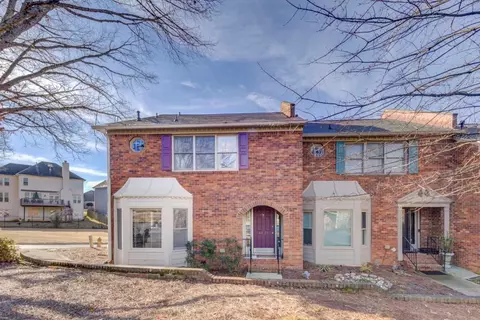 6325 Windsor Trace Dr, Peachtree Corners, GA 30092