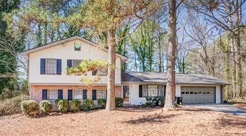 2443 Raven Wood Ct, Snellville, GA 30078