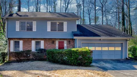 4487 Binghamton Ct, Dunwoody, GA 30360