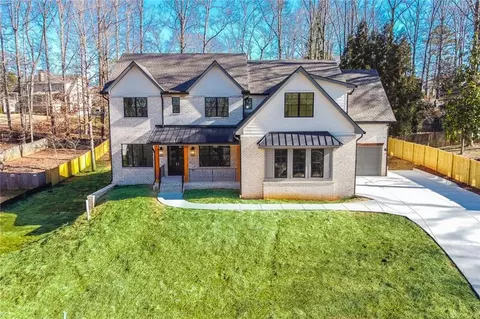 580 Clubwood Ct, Marietta, GA 30068