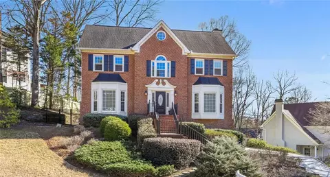 9055 Twelvestones Dr, Roswell, GA 30076