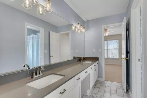 Bath - 1741 River Bluff Vw, Duluth, GA 30097 photo 7 of 10