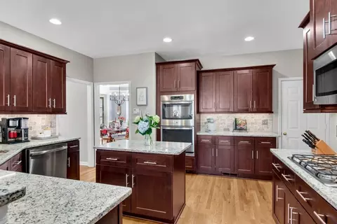 Kitchen - 1741 River Bluff Vw, Duluth, GA 30097 photo 3 of 5
