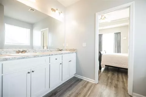 Bath - 25 Bingley Ct, Covington, GA 30016 photo 5 of 8