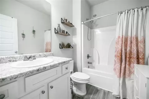 Bath - 25 Bingley Ct, Covington, GA 30016 photo 8 of 8