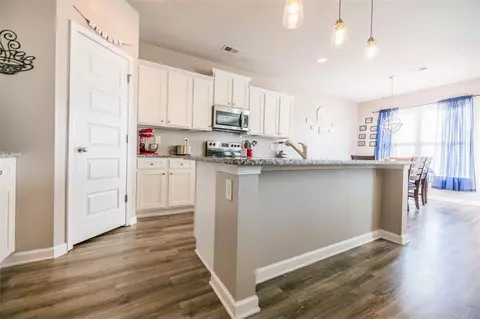 Kitchen - 25 Bingley Ct, Covington, GA 30016 photo 6 of 7