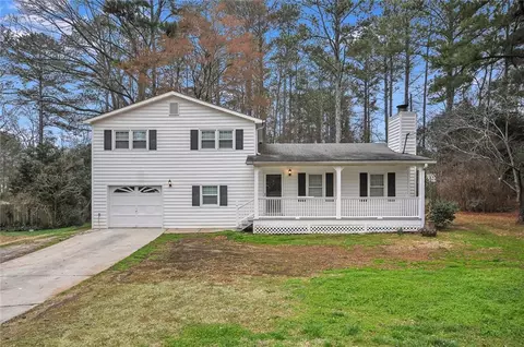 5050 Hubert Dr, Powder Springs, GA 30127