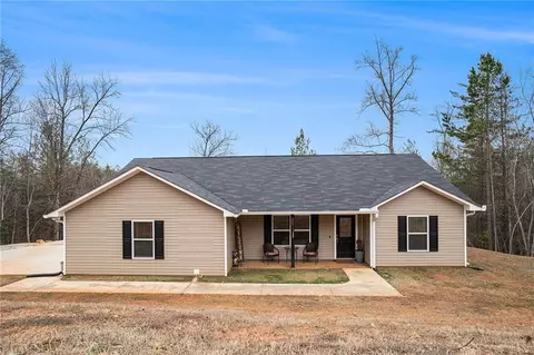 606 Cypress Dr, Mount Airy, GA 30563