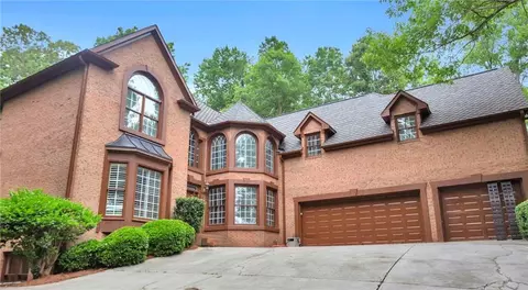 401 Martin Falls Mnr, Canton, GA 30114