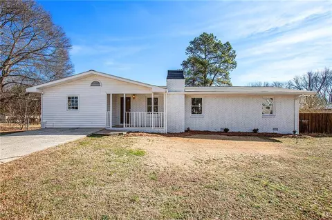 77 Dobson Dr SW, Euharlee, GA 30120
