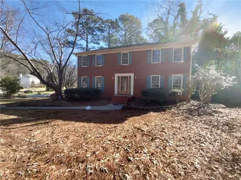 1430 Wood Valley Dr, Marietta, GA 30066