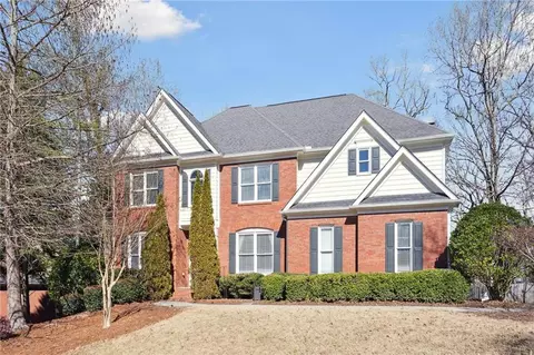 370 Big Bend Trl, Sugar Hill, GA 30518